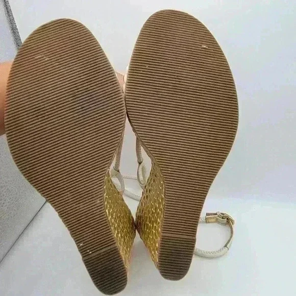 Beautiful! COACH A3259 Blanch Soft Napa White Ankle Strap Gold Wedge Shoes - Picture 6 of 14